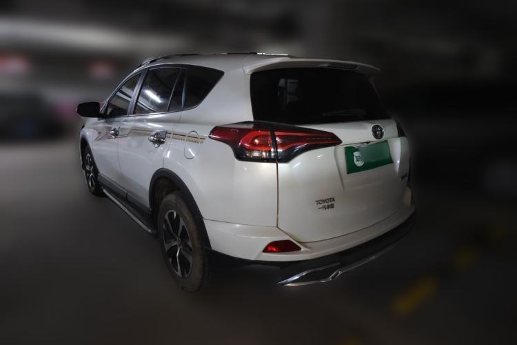 Used Toyota RAV4 2016 2.0L CVT Two-Wheel Drive Fashion Edition China V Standard Rear Left 45 Deg