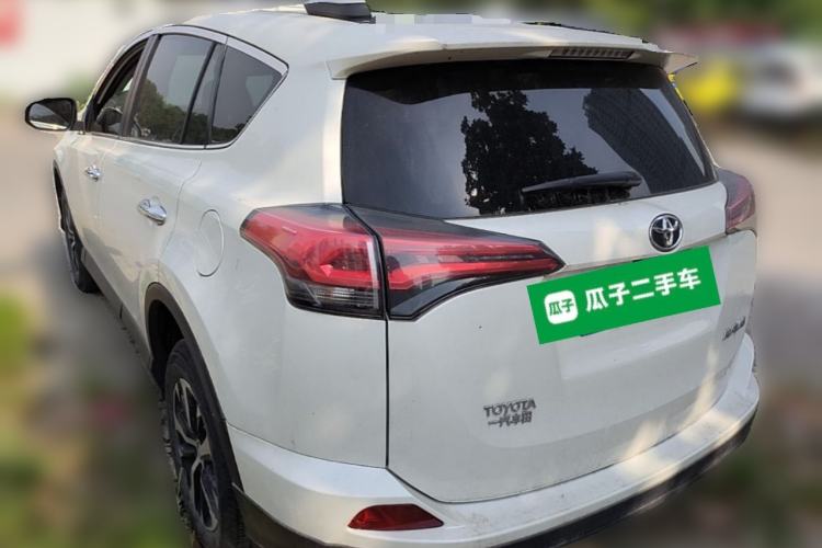 Used Toyota RAV4 2016 2.0L CVT Two-Wheel Drive Fashion Edition China V Standard Rear Left 45 Deg