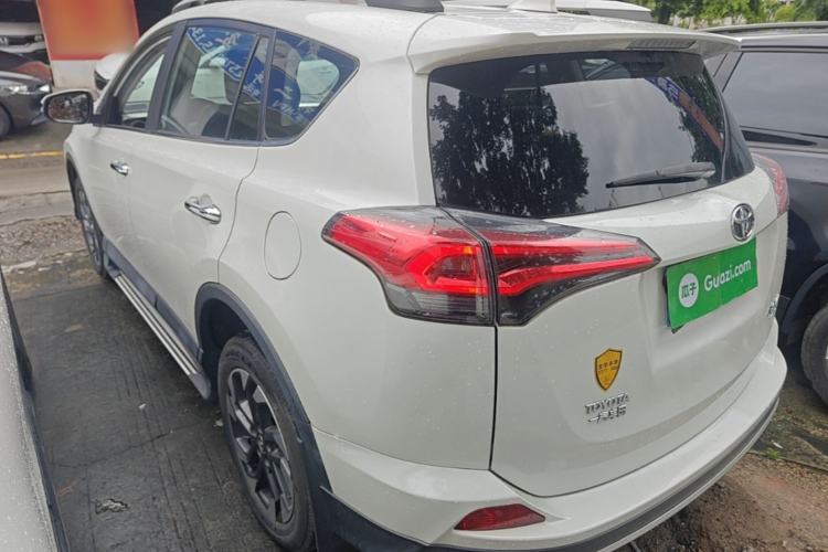 Used Toyota RAV4 2016 2.5L Automatic 4x4 Elite Edition Rear Left 45 Deg