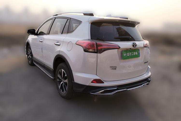 Used Toyota RAV4 2016 2.0L CVT Two-Wheel Drive Smart Edition China V Standard Rear Left 45 Deg
