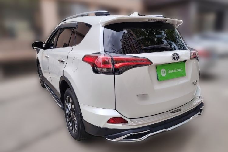 Used Toyota RAV4 2016 2.5L Automatic 4x4 Elite Edition Rear Left 45 Deg