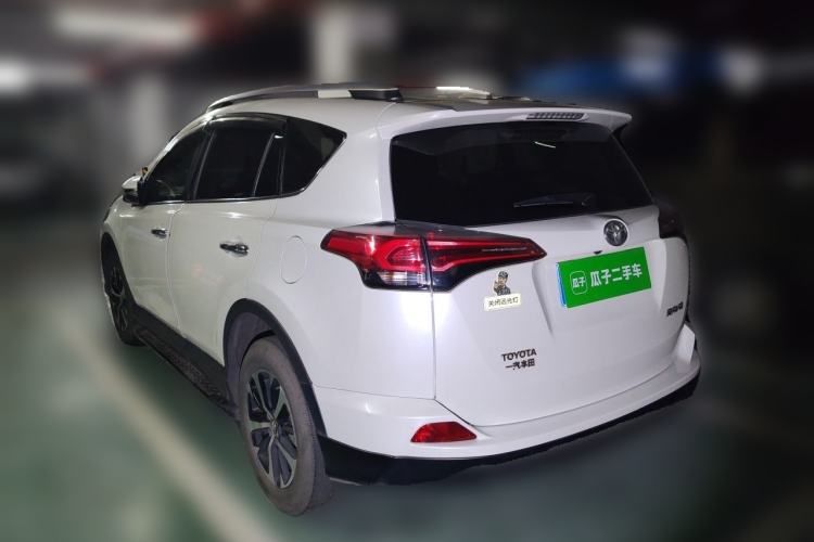 Used Toyota RAV4 2016 2.0L CVT Two-Wheel Drive Fashion Edition China V Standard Rear Left 45 Deg