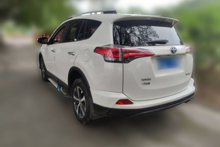 Used Toyota RAV4 2016 2.0L CVT Two-Wheel Drive Fashion Edition China V Standard Rear Left 45 Deg