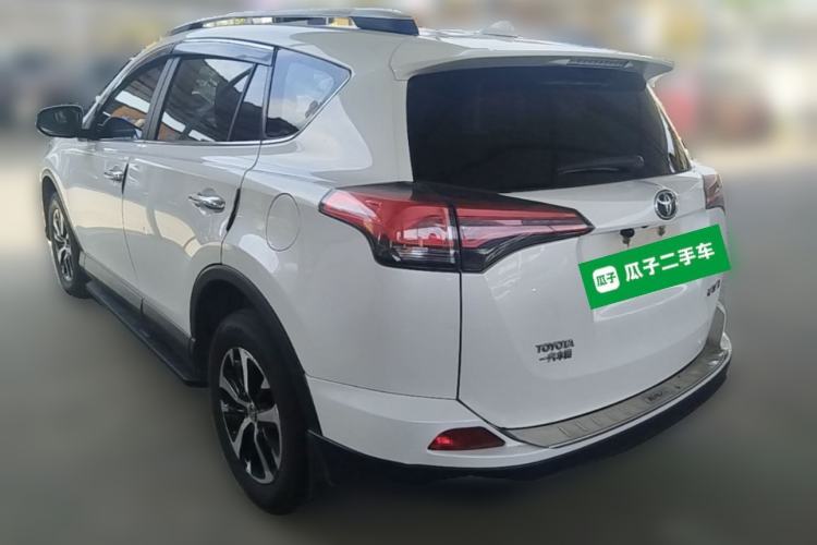 Used Toyota RAV4 2016 2.0L CVT Two-Wheel Drive Fashion Edition China V Standard Rear Left 45 Deg