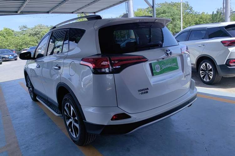 Used Toyota RAV4 2016 2.0L CVT Two-Wheel Drive Smart Edition China V Standard Rear Left 45 Deg