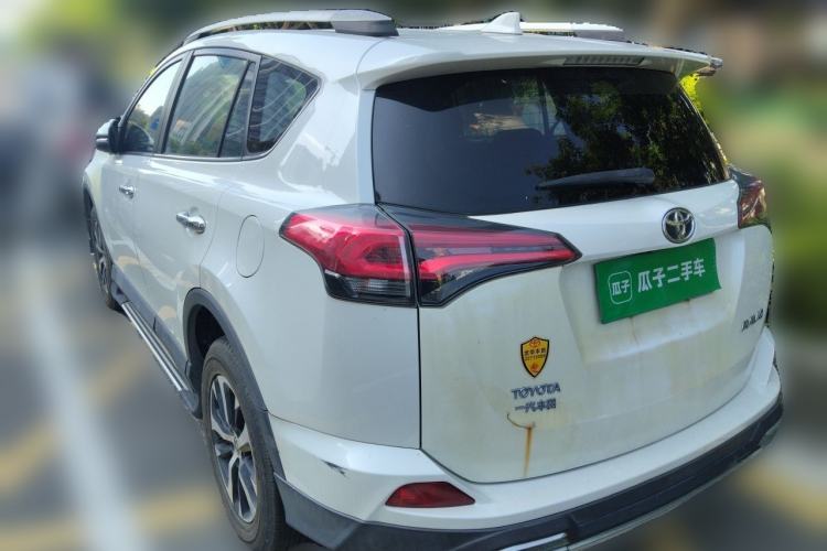Used Toyota RAV4 2016 2.0L CVT Two-Wheel Drive Fashion Edition China V Standard Rear Left 45 Deg