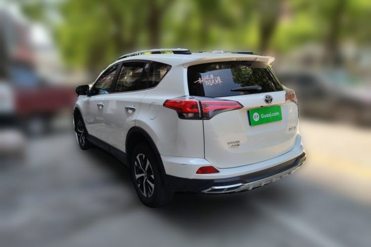 Used Toyota RAV4 2016 2.0L CVT Two-Wheel Drive Fashion Edition China V Standard Rear Left 45 Deg