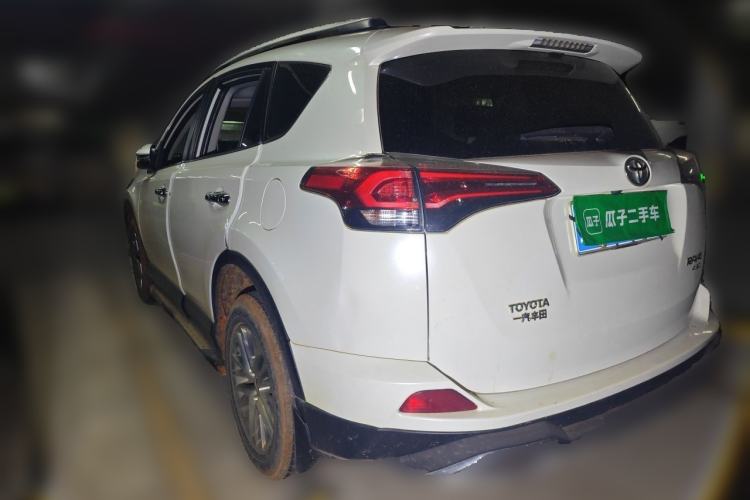 Used Toyota RAV4 2016 2.0L CVT 4x4 New Edition China V Standard Rear Left 45 Deg