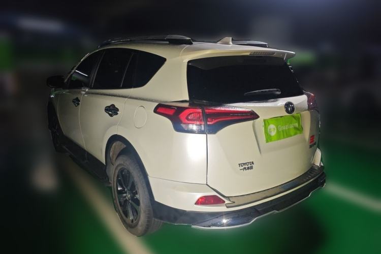 Used Toyota RAV4 2016 2.0L CVT Two-Wheel Drive Fashion Edition China V Standard Rear Left 45 Deg