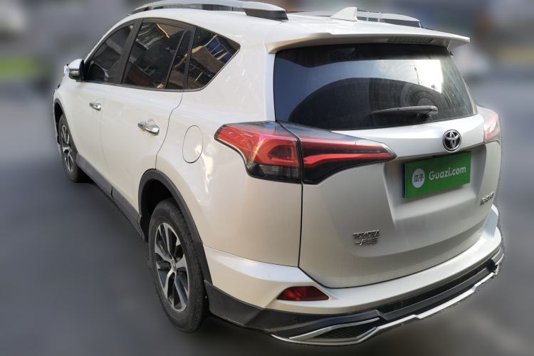 Used Toyota RAV4 2016 2.0L CVT Two-Wheel Drive Fashion Edition China V Standard Rear Left 45 Deg