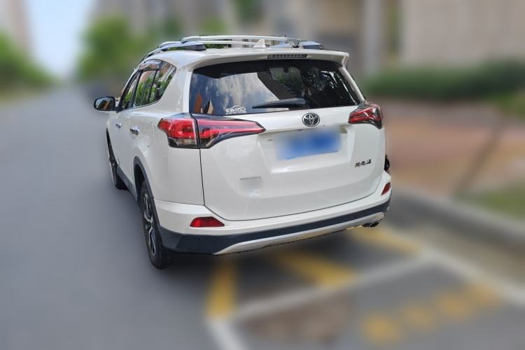 Used Toyota RAV4 2016 2.0L CVT Two-Wheel Drive Smart Edition China V Standard Rear Left 45 Deg