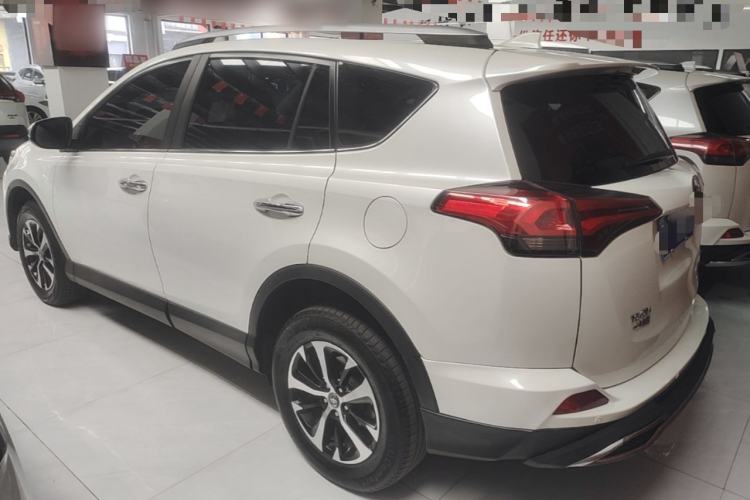 Used Toyota RAV4 2016 2.0L CVT Two-Wheel Drive Comfort Edition China V Standard Rear Left 45 Deg