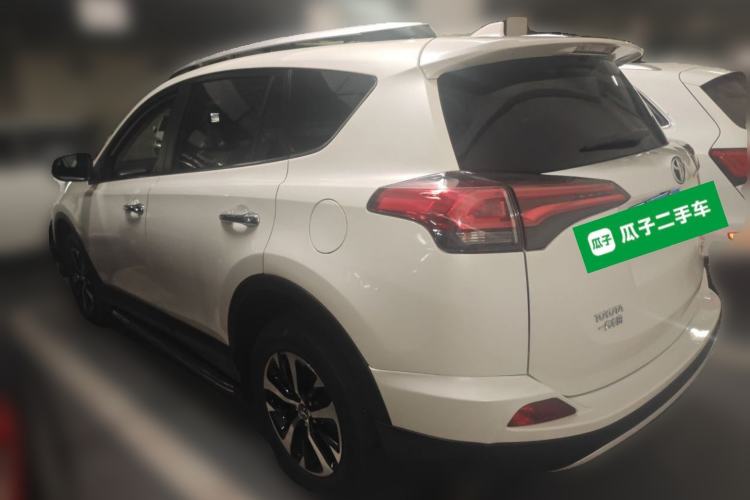 Used Toyota RAV4 2016 2.0L CVT Two-Wheel Drive Comfort Edition China V Standard Rear Left 45 Deg