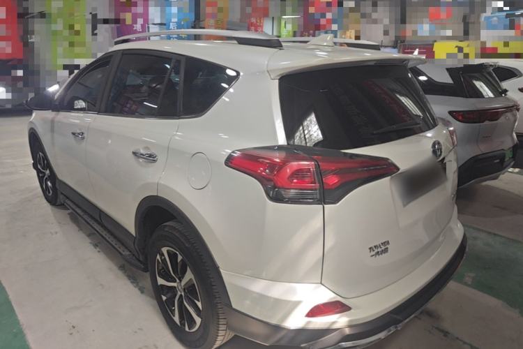 Used Toyota RAV4 2016 2.0L CVT Two-Wheel Drive Fashion Edition China V Standard Rear Left 45 Deg