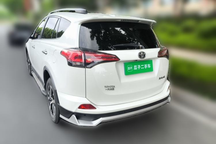 Used Toyota RAV4 2016 2.0L CVT Two-Wheel Drive Fashion Edition China V Standard Rear Left 45 Deg