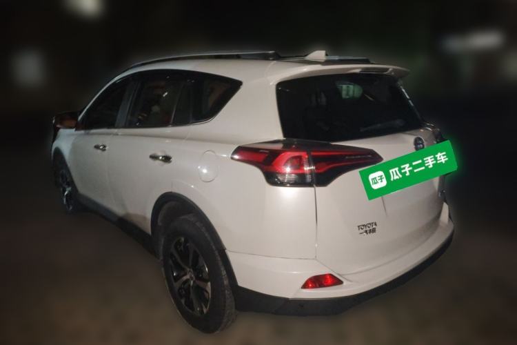 Used Toyota RAV4 2016 2.0L CVT Two-Wheel Drive Fashion Edition China V Standard Rear Left 45 Deg