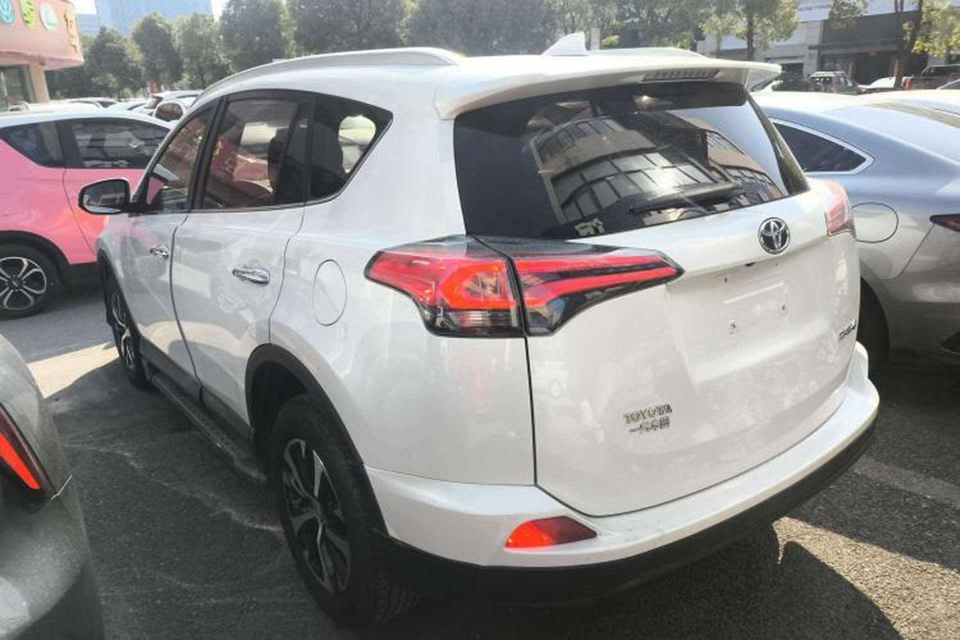 Used Toyota RAV4 2016 2.0L CVT Two-Wheel Drive Fashion Edition China V Standard Rear Left 45 Deg
