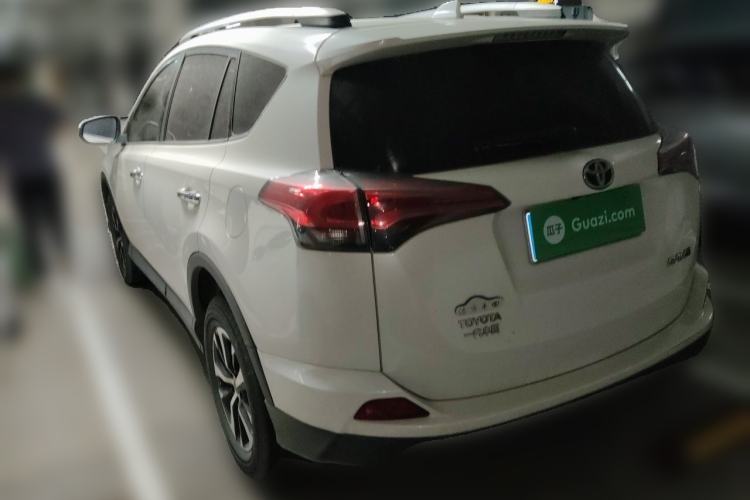 Used Toyota RAV4 2016 2.0L CVT Two-Wheel Drive Fashion Edition China V Standard Rear Left 45 Deg