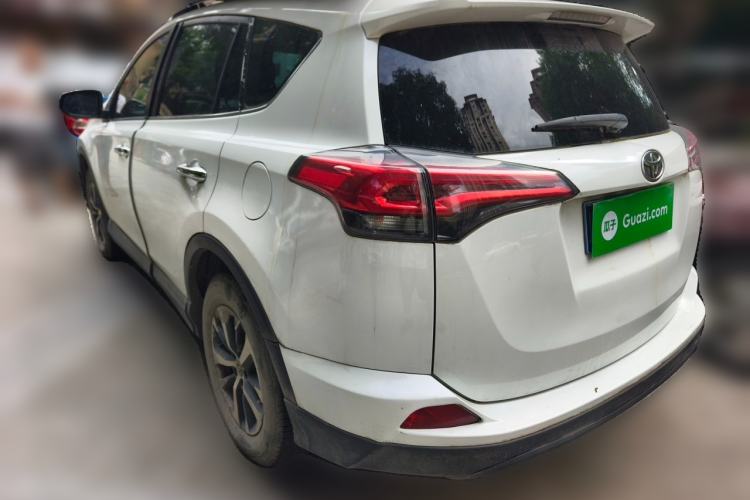 Used Toyota RAV4 2016 2.0L CVT Two-Wheel Drive Fashion Edition China V Standard Rear Left 45 Deg
