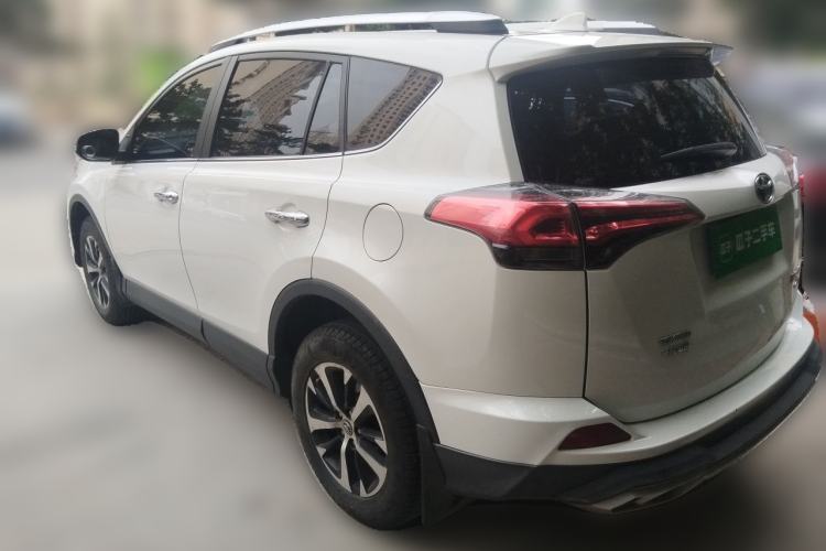 Used Toyota RAV4 2016 2.0L CVT 4x4 New Edition China V Standard Rear Left 45 Deg
