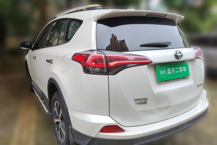 Used Toyota RAV4 2016 2.0L CVT Two-Wheel Drive Fashion Edition China V Standard Rear Left 45 Deg