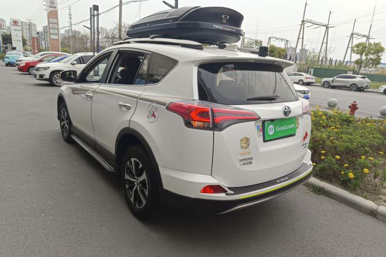 Used Toyota RAV4 2016 2.0L CVT Two-Wheel Drive Urban Edition China V Standard Rear Left 45 Deg