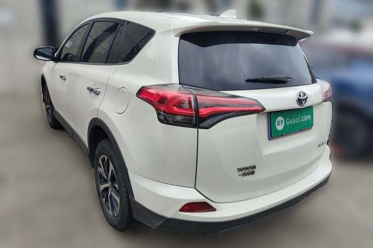 Used Toyota RAV4 2016 2.0L CVT Two-Wheel Drive Fashion Edition China V Standard Rear Left 45 Deg