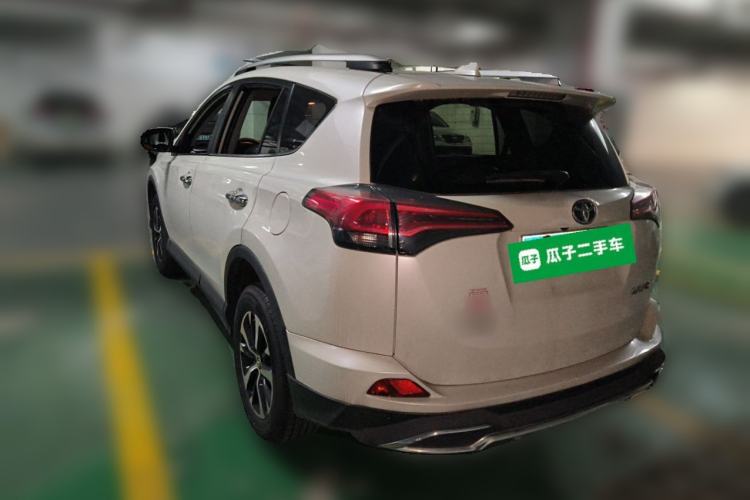 Used Toyota RAV4 2016 2.0L CVT Two-Wheel Drive Fashion Edition China V Standard Rear Left 45 Deg