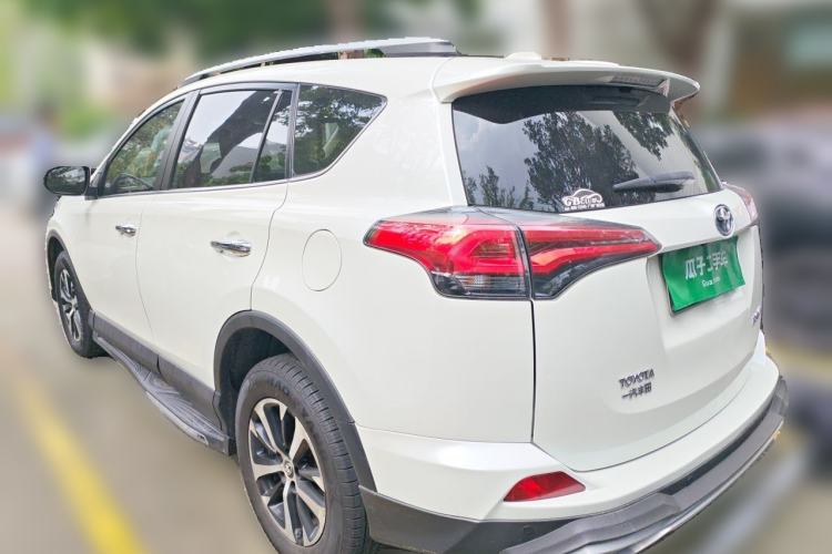 Used Toyota RAV4 2016 2.0L CVT Two-Wheel Drive Fashion Edition China V Standard Rear Left 45 Deg