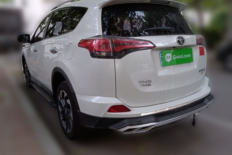 Used Toyota RAV4 2016 2.5L Automatic 4x4 Elite Edition Rear Left 45 Deg