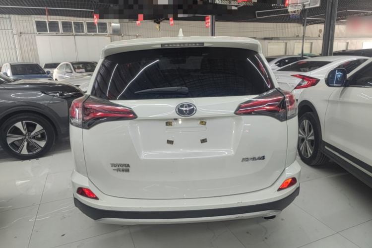 Used Toyota RAV4 2016 2.0L CVT Two-Wheel Drive Smart Edition China V Standard Rear