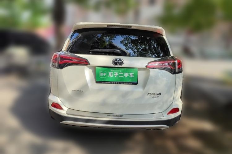 Used Toyota RAV4 2016 2.0L CVT 4x4 New Edition China V Standard Rear