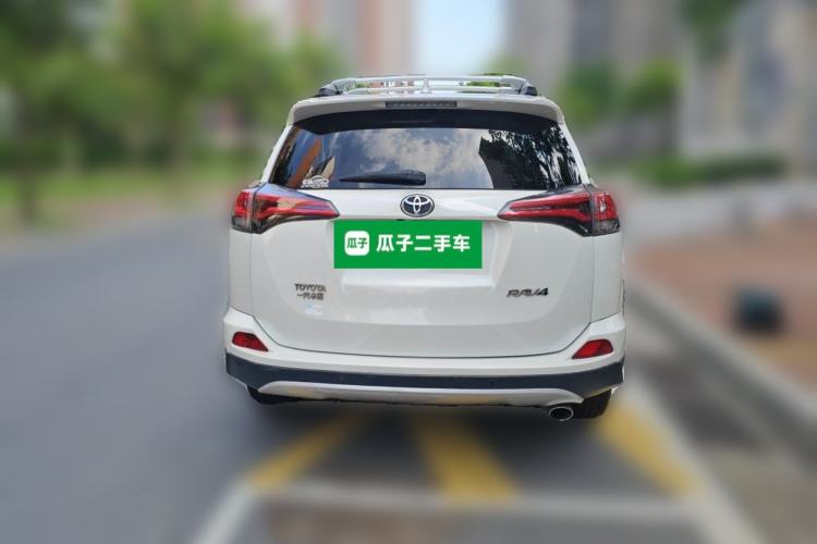 Used Toyota RAV4 2016 2.0L CVT Two-Wheel Drive Smart Edition China V Standard Rear