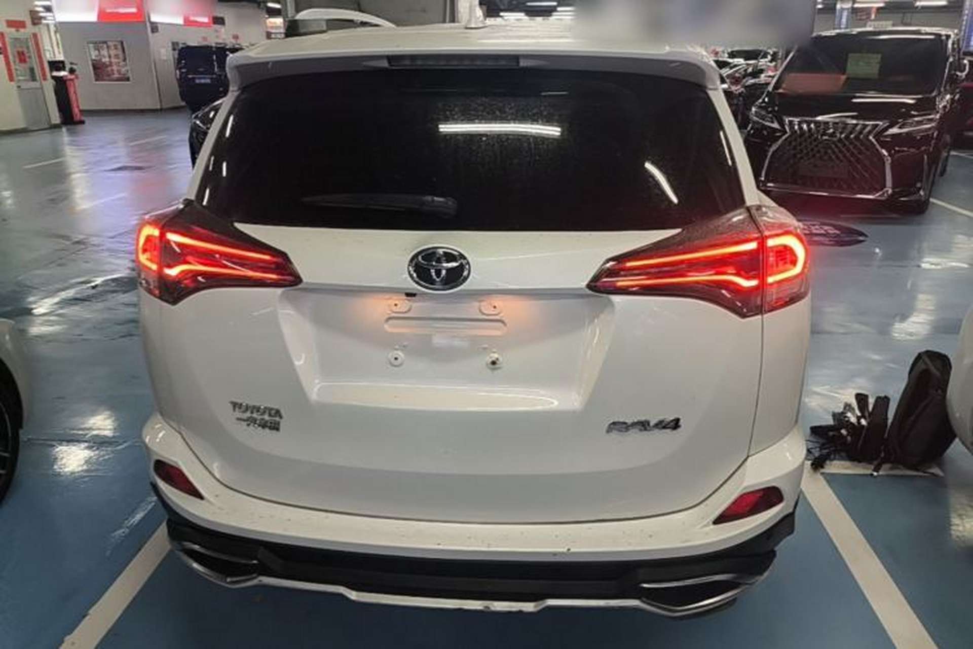 Used Toyota RAV4 2016 2.0L CVT Two-Wheel Drive Smart Edition China V Standard Rear