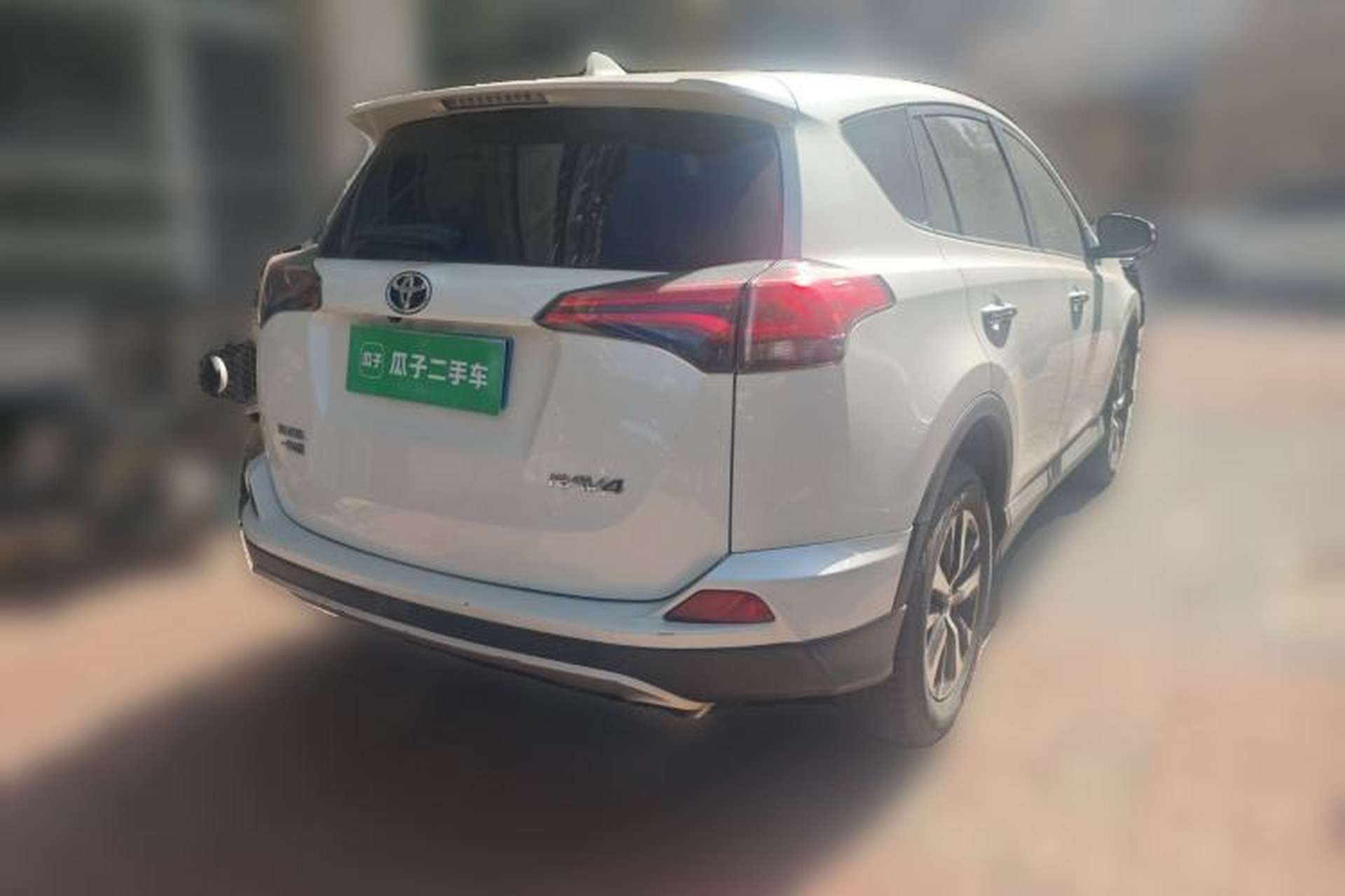 Used Toyota RAV4 2016 2.0L CVT Two-Wheel Drive Smart Edition China V Standard Rear Right 45 Deg