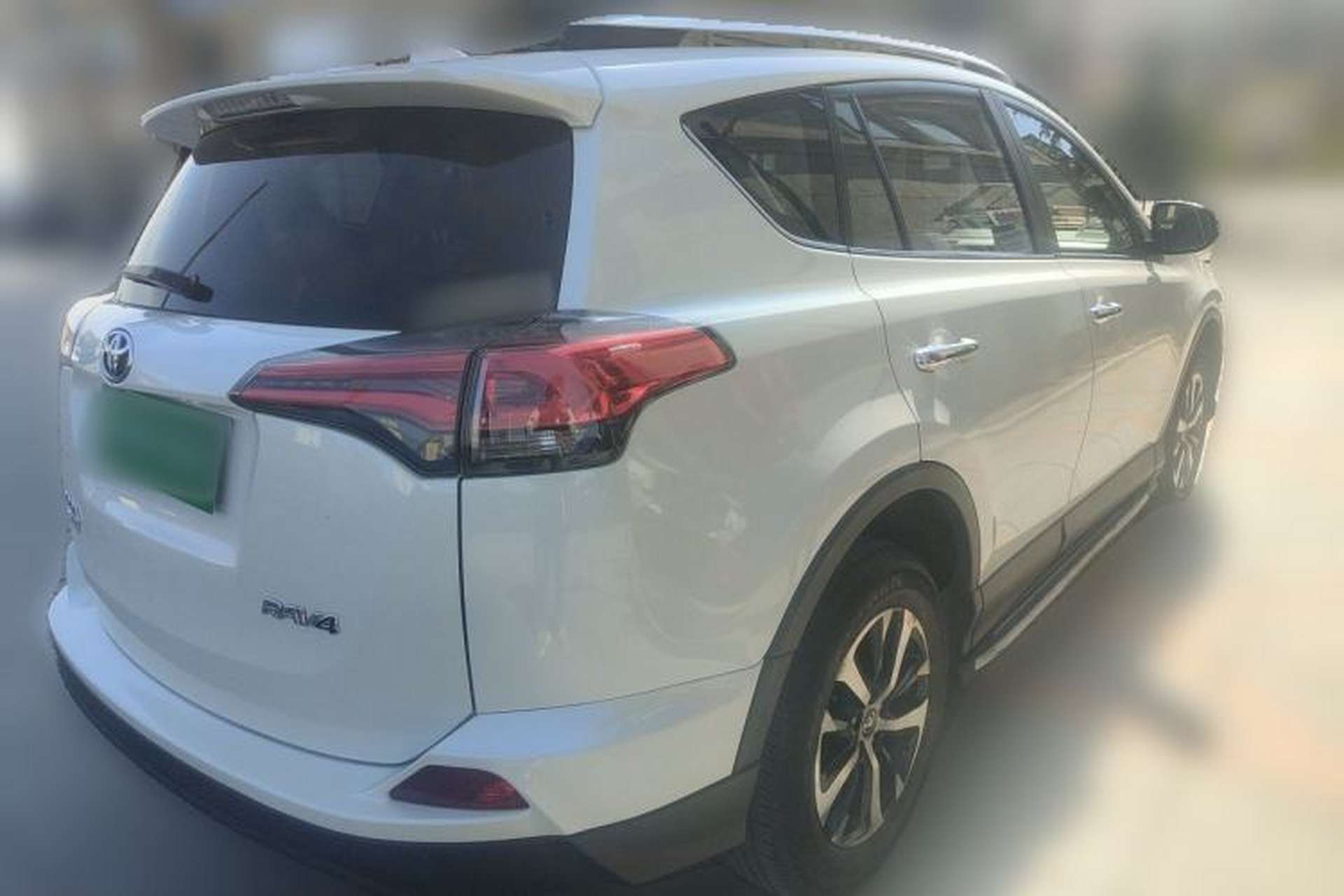 Used Toyota RAV4 2016 2.0L CVT Two-Wheel Drive Comfort Edition China V Standard Rear Right 45 Deg
