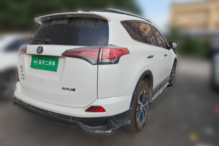 Used Toyota RAV4 2016 2.0L CVT Two-Wheel Drive Smart Edition China V Standard Rear Right 45 Deg