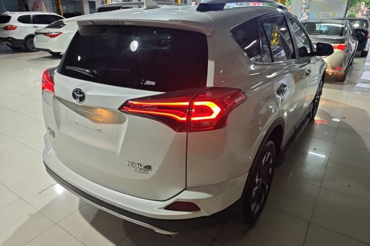 Used Toyota RAV4 2016 2.5L Automatic 4x4 Elite Edition Rear Right 45 Deg