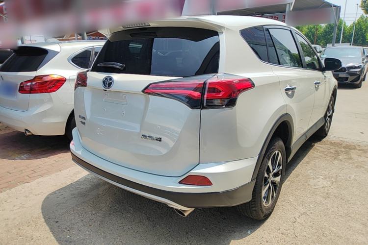 Used Toyota RAV4 2016 2.0L CVT Two-Wheel Drive Smart Edition China V Standard Rear Right 45 Deg