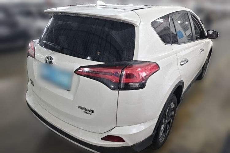 Used Toyota RAV4 2016 2.5L Automatic 4x4 Elite Edition Rear Right 45 Deg