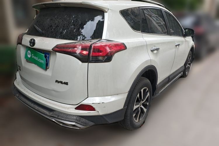 Used Toyota RAV4 2016 2.0L CVT Two-Wheel Drive Smart Edition China V Standard Rear Right 45 Deg