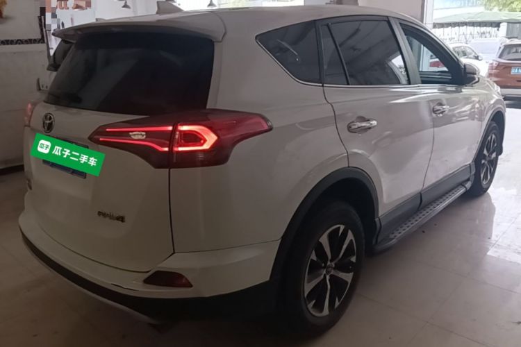 Used Toyota RAV4 2016 2.0L CVT Two-Wheel Drive Smart Edition China V Standard Rear Right 45 Deg