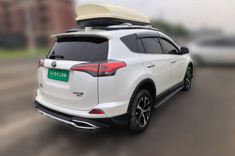 Used Toyota RAV4 2016 2.0L CVT 4x4 New Edition China V Standard Rear Right 45 Deg