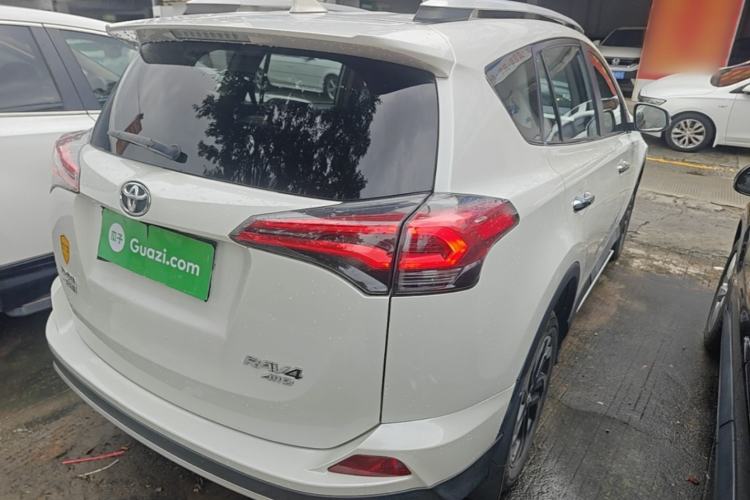 Used Toyota RAV4 2016 2.5L Automatic 4x4 Elite Edition Rear Right 45 Deg