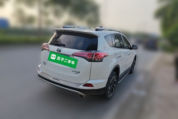 Used Toyota RAV4 2016 2.5L Automatic 4x4 Elite Edition Rear Right 45 Deg