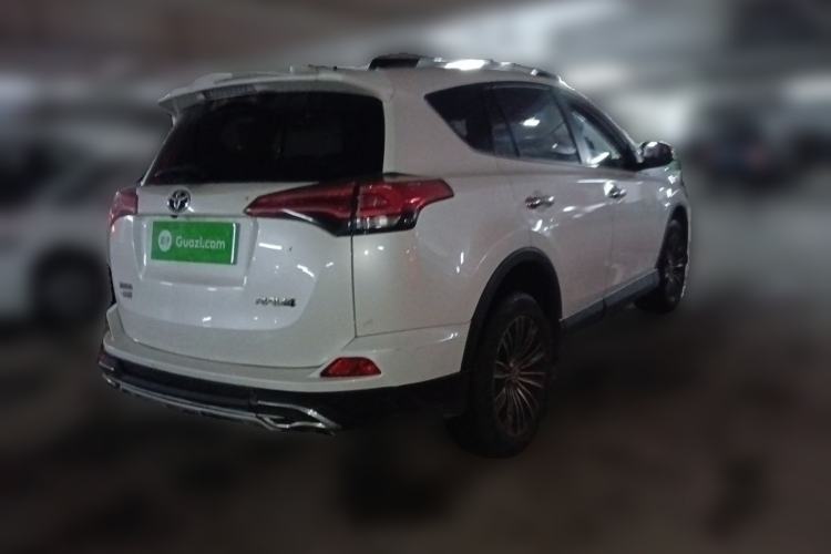 Used Toyota RAV4 2016 2.0L CVT Two-Wheel Drive Fashion Edition China V Standard Rear Right 45 Deg