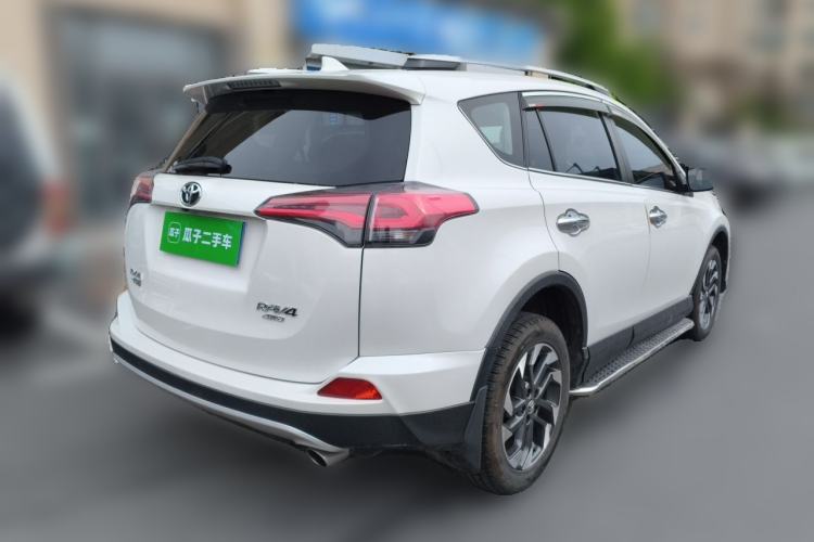 Used Toyota RAV4 2016 2.5L Automatic 4x4 Elite Edition Rear Right 45 Deg