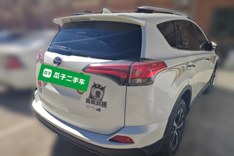 Used Toyota RAV4 2016 2.0L CVT Two-Wheel Drive Fashion Edition China V Standard Rear Right 45 Deg