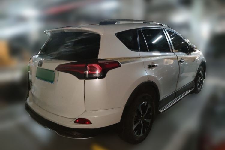 Used Toyota RAV4 2016 2.0L CVT Two-Wheel Drive Comfort Edition China V Standard Rear Right 45 Deg