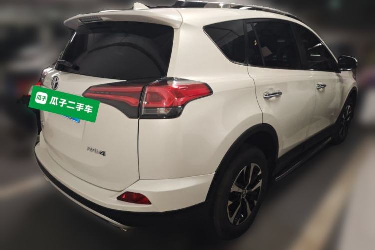 Used Toyota RAV4 2016 2.0L CVT Two-Wheel Drive Comfort Edition China V Standard Rear Right 45 Deg